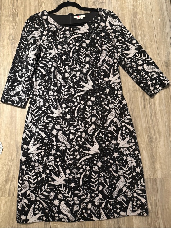 Boden Dresses & Skirts - Boden Black & White Bird Print Structured Ponte Shift Dress 3/4 Sleeve Size 8
